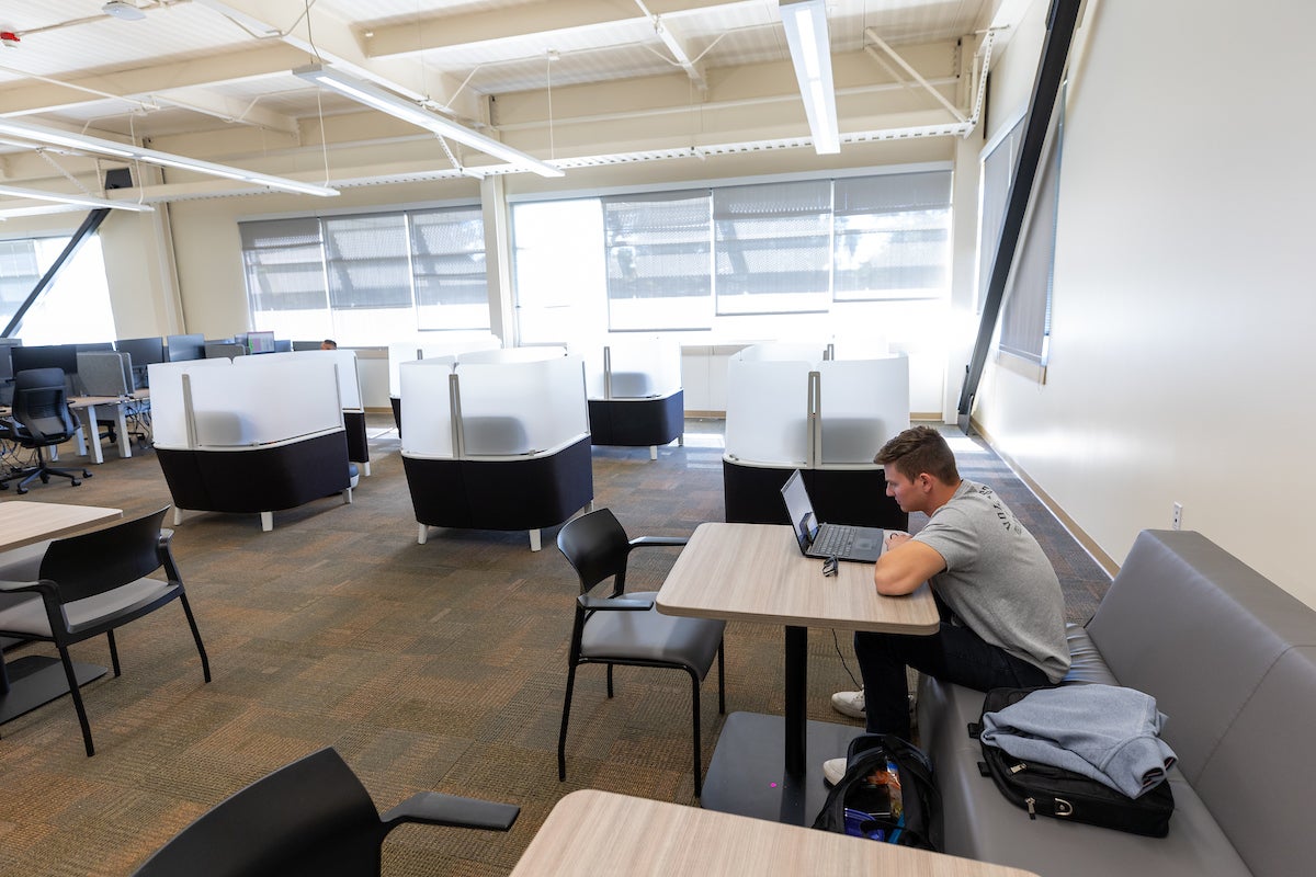 Third floor of Student Services building foretells spacesharing future